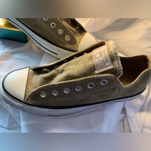 2/$50 Converse Tan/Green Size 7